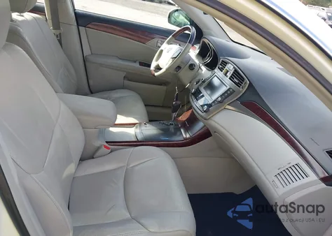 2011 Toyota Avalon Limited z USA, uszkodzony, nr VIN 4T1BK3DB8BU388540